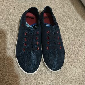 Kids boys okukai slip on shoes navy new never worn size 1